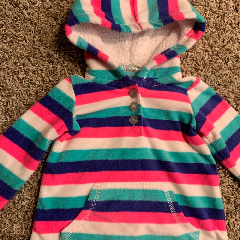 Carter’s Sweater - Picture 2 of 4